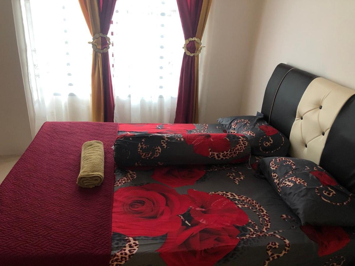 Hasnifana Homestay Сері-Іскандар Екстер'єр фото